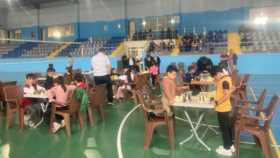 İlçemizde Ana Sınıflar ve İlkokullar Arası Satranç Turnuvası Düzenlendi